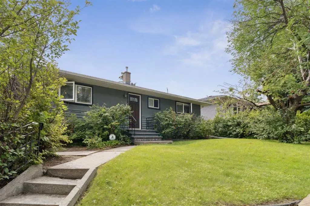 439 Hendon Drive NW