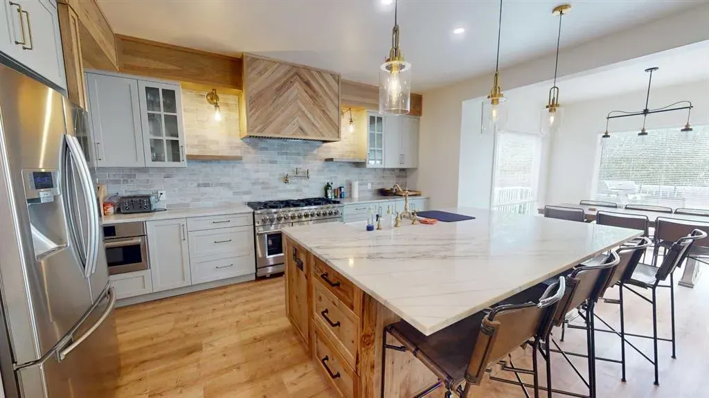 71 Crystal Shores Road