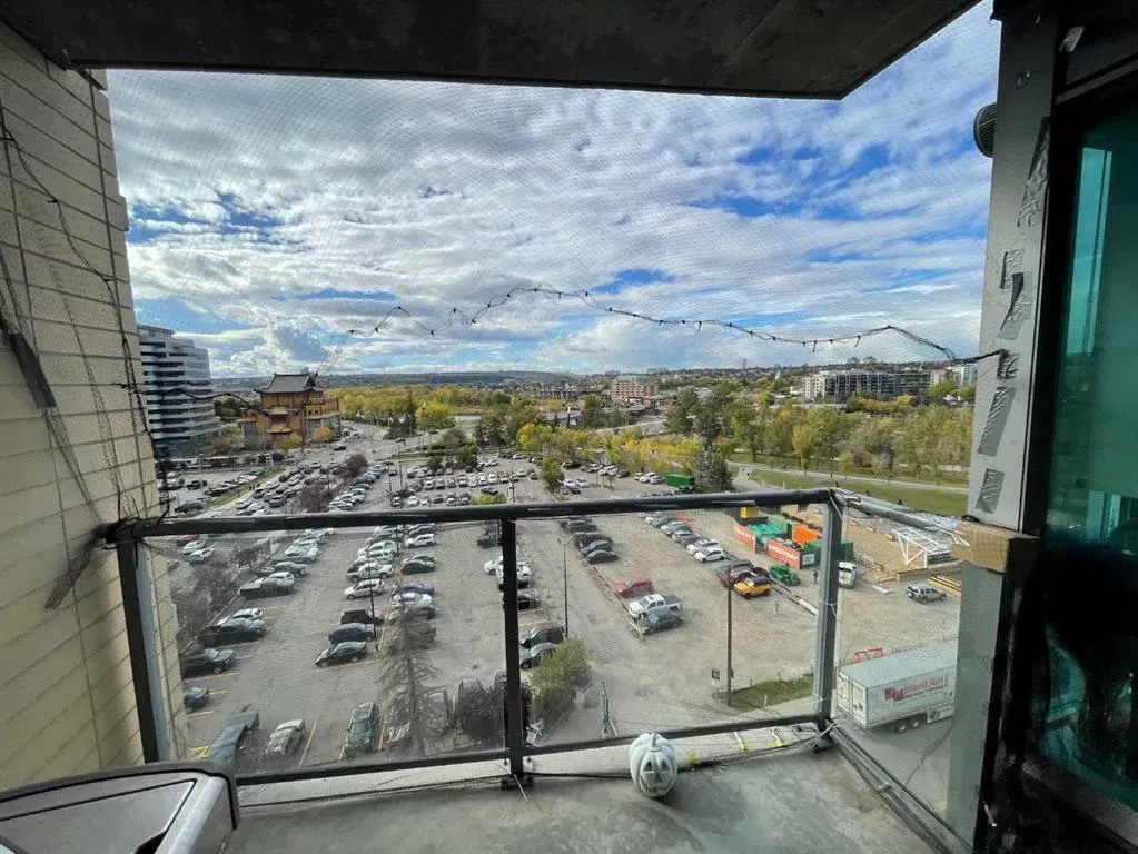 888 4 Avenue SW, #803