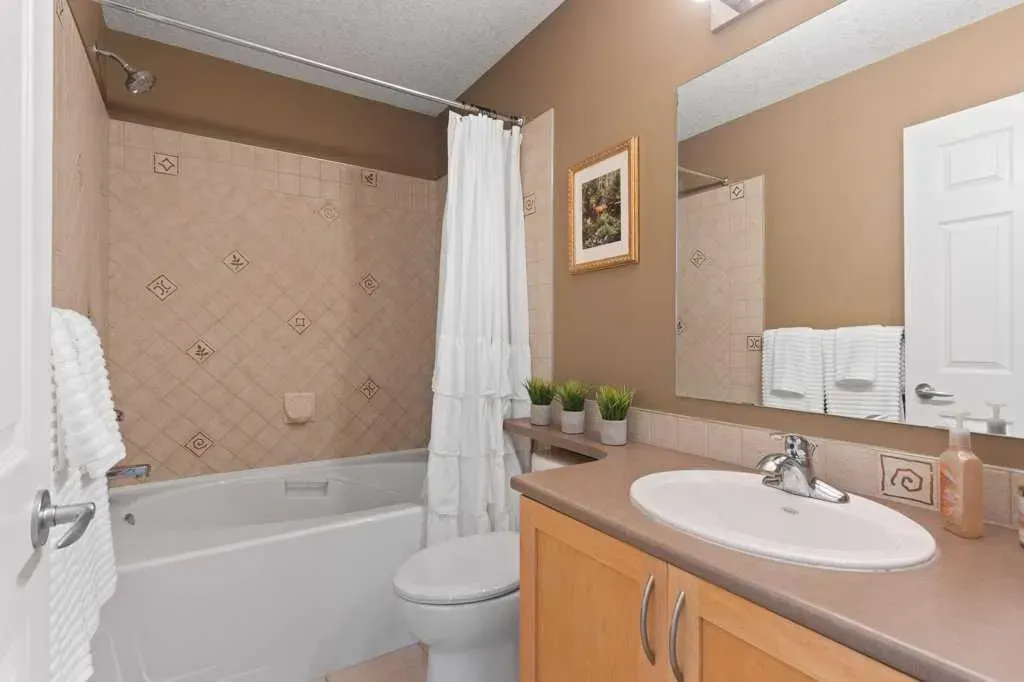 83 Cedarwood Lane SW