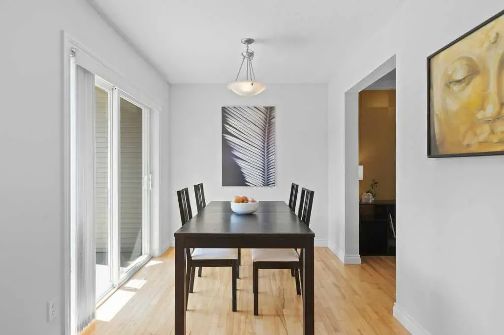 83 Cedarwood Lane SW