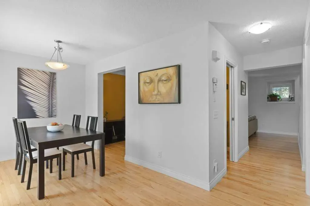 83 Cedarwood Lane SW