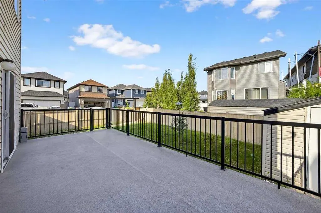 143 Saddleland Crescent NE