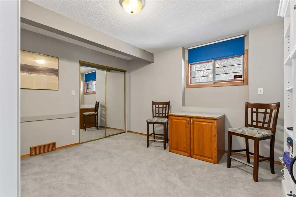 13 Sienna Hills Court SW