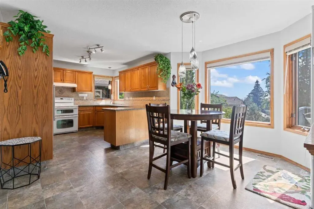 13 Sienna Hills Court SW