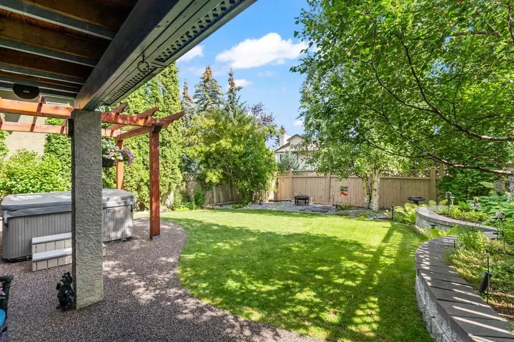 13 Sienna Hills Court SW
