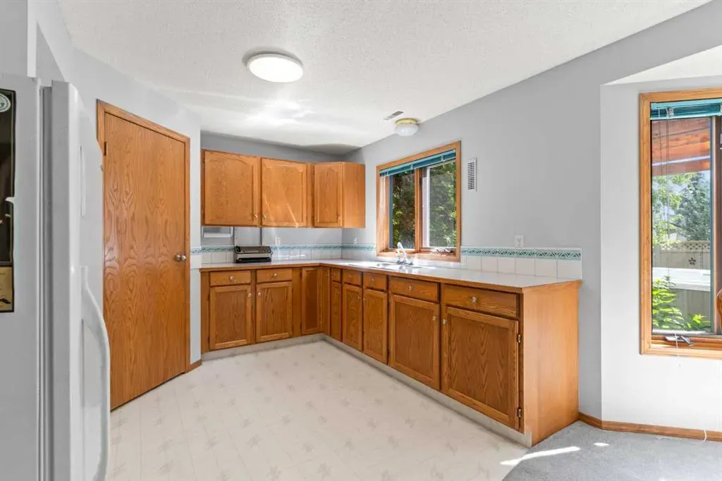 13 Sienna Hills Court SW