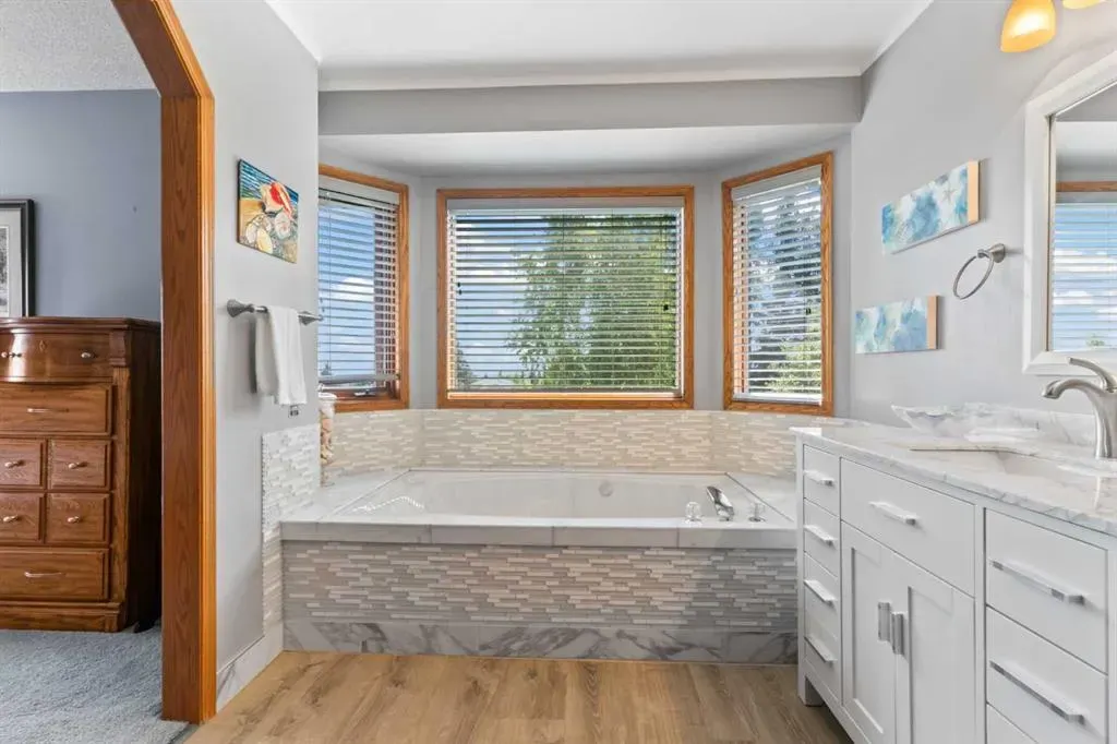 13 Sienna Hills Court SW