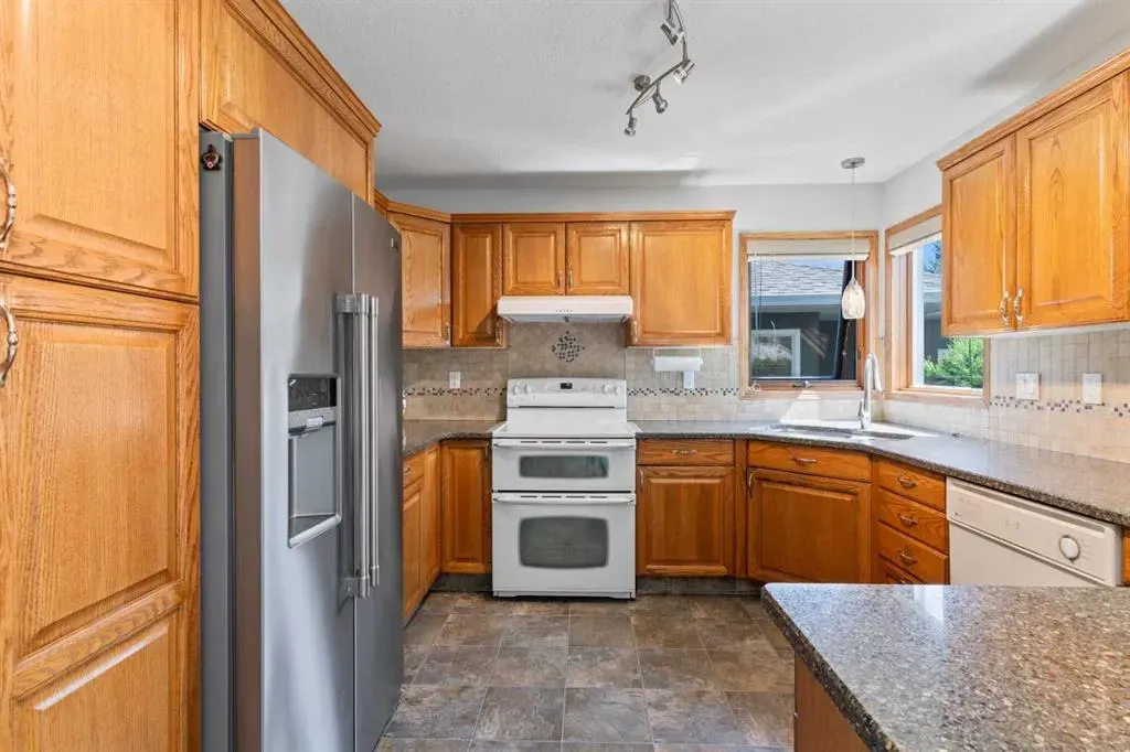 13 Sienna Hills Court SW