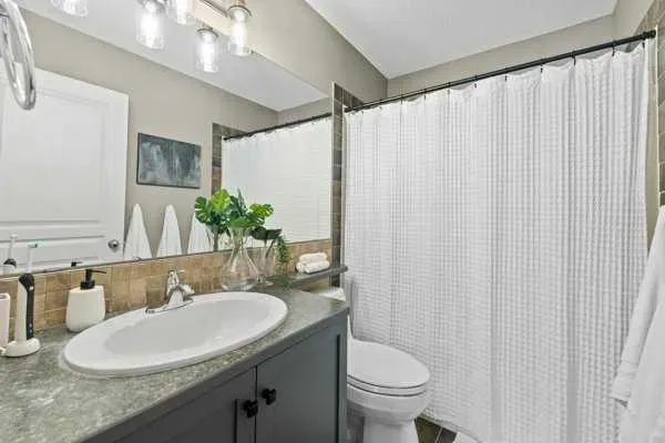 23 Cranleigh Mews SE