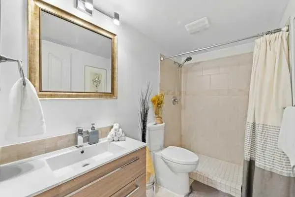 23 Cranleigh Mews SE