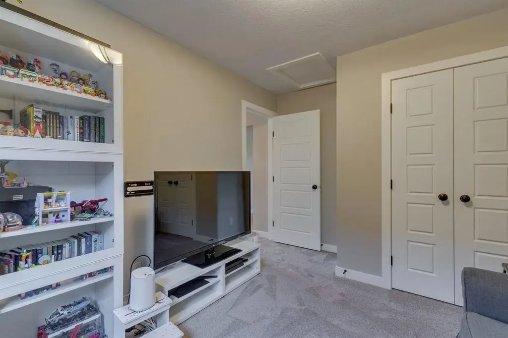 119 Marquis Crescent SE