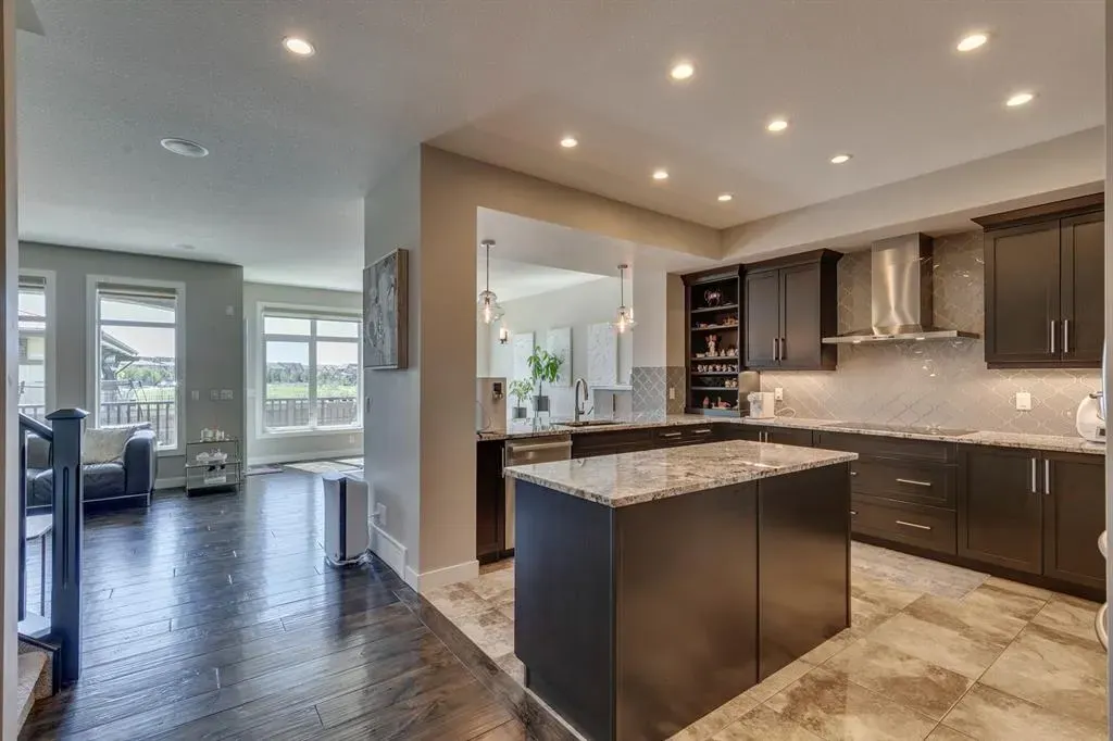 119 Marquis Crescent SE