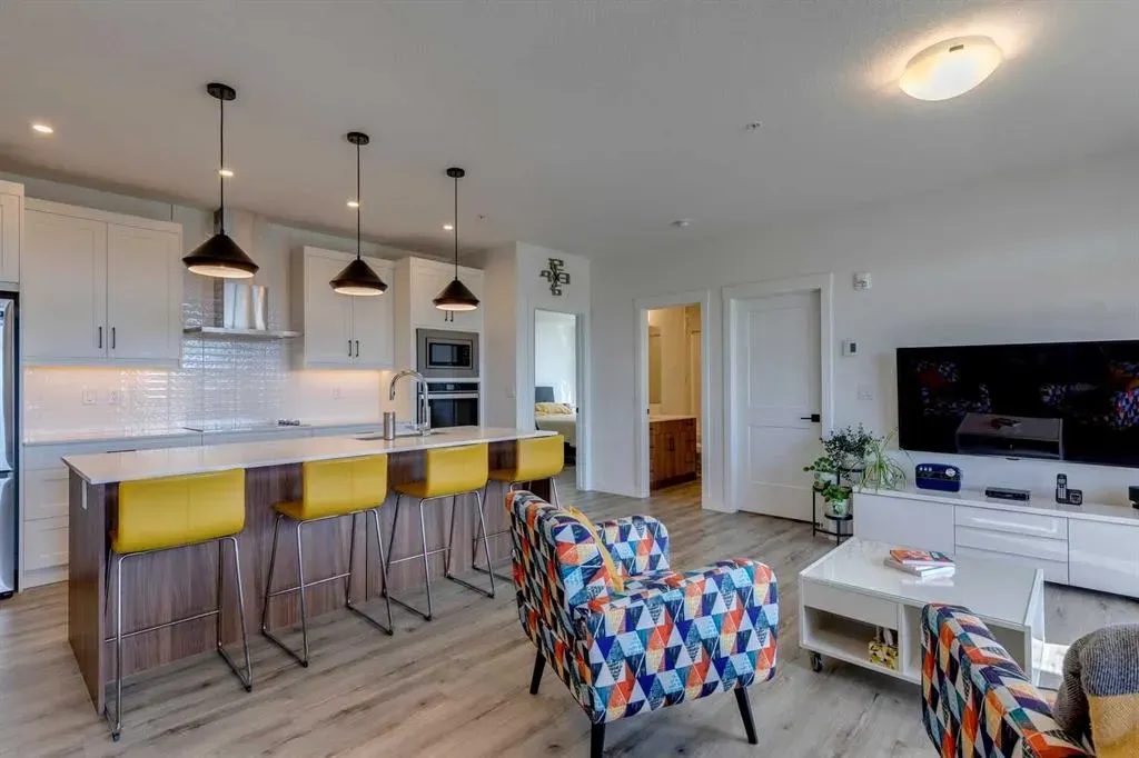 10 Sage Hill Walk NW, #216