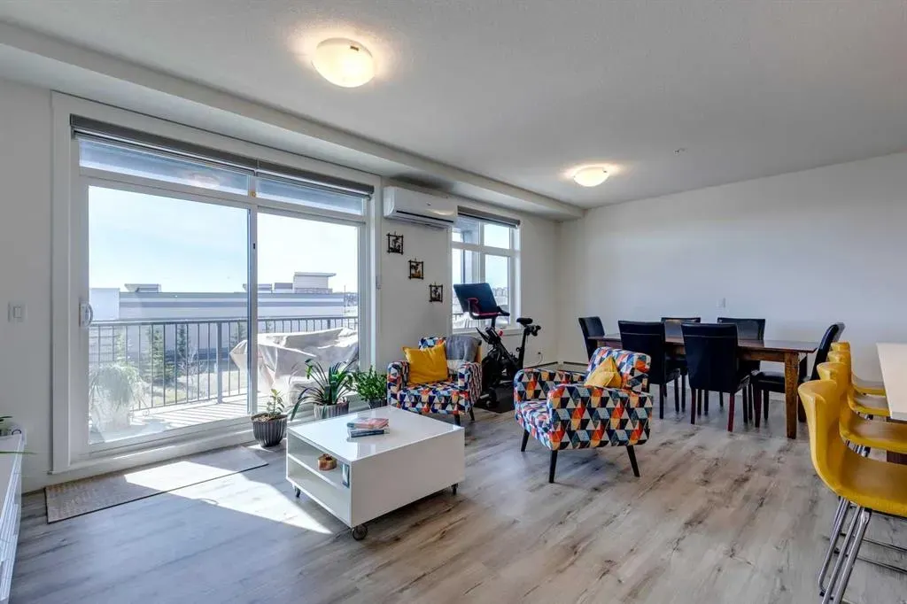 10 Sage Hill Walk NW, #216