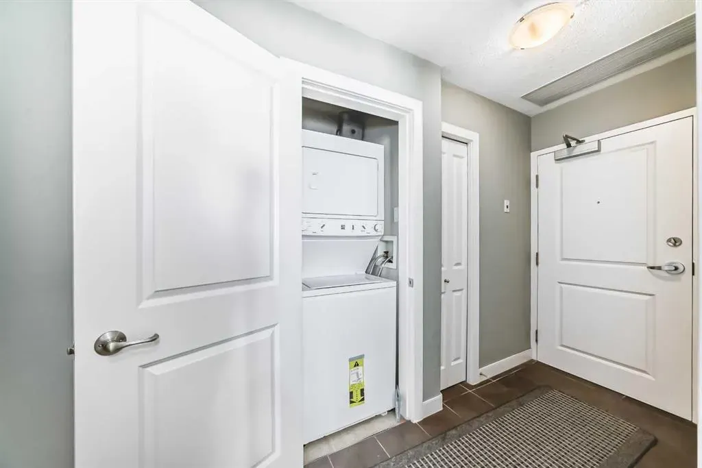 77 Spruce Place SW, #2202