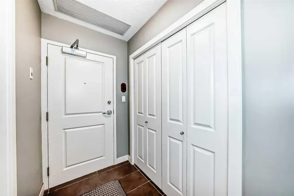 77 Spruce Place SW, #2202