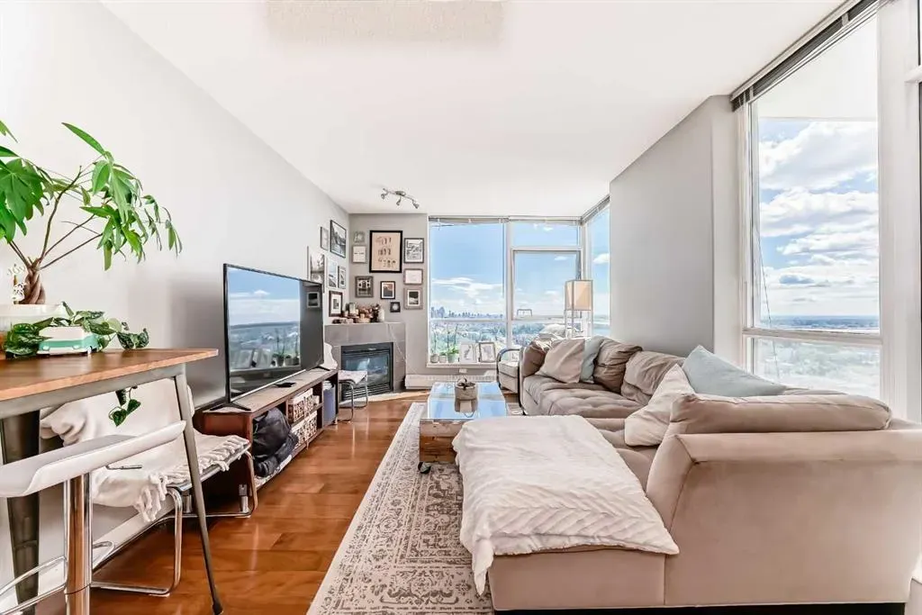77 Spruce Place SW, #2202