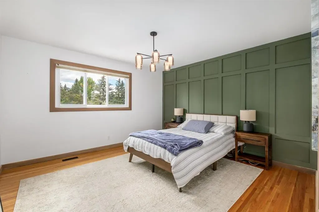 5104 Vallance Crescent NW