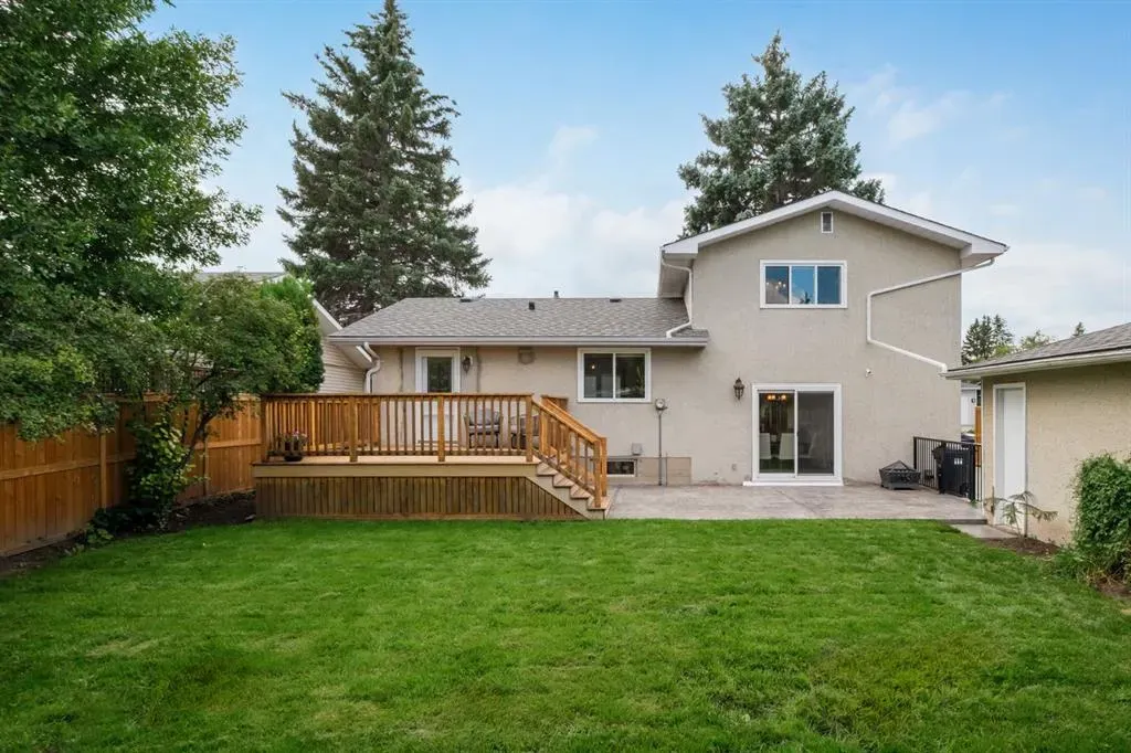 5104 Vallance Crescent NW