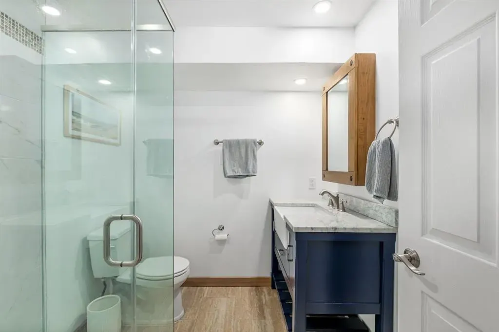 5104 Vallance Crescent NW