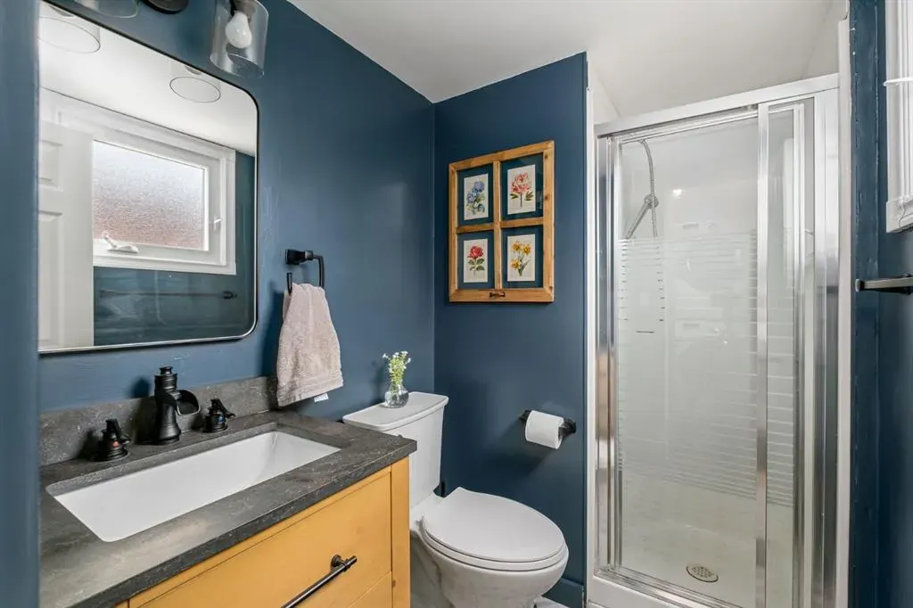 5104 Vallance Crescent NW