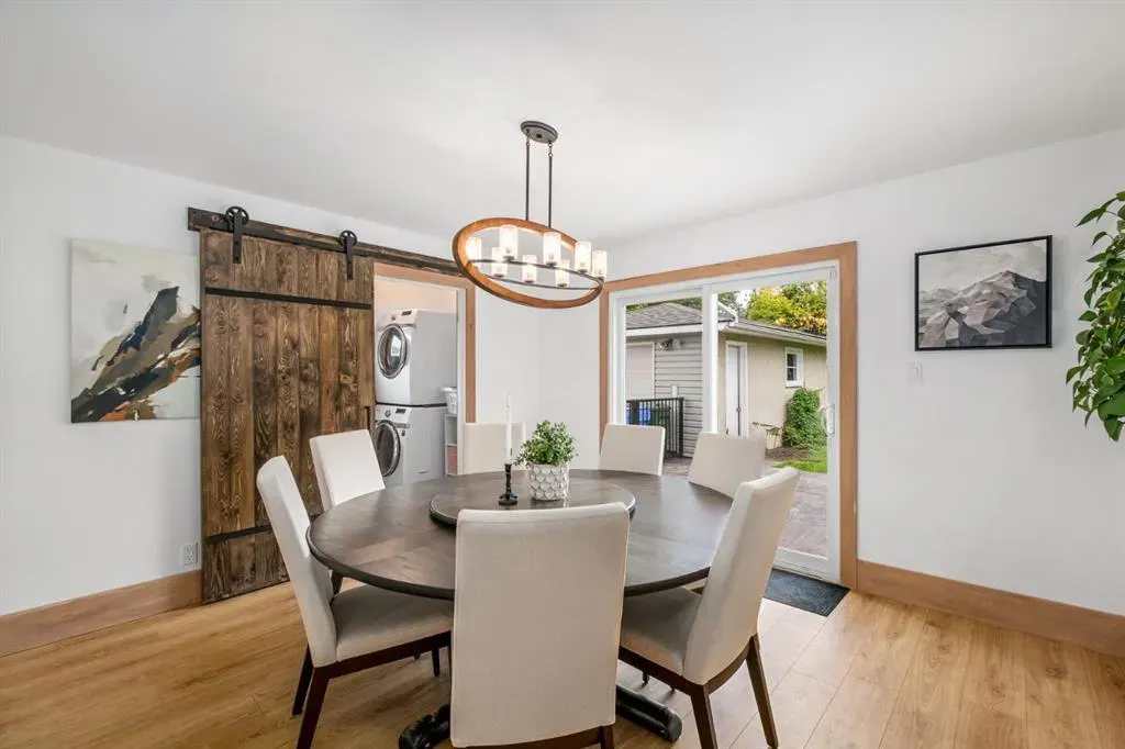 5104 Vallance Crescent NW
