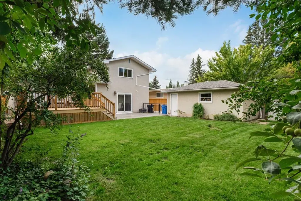 5104 Vallance Crescent NW