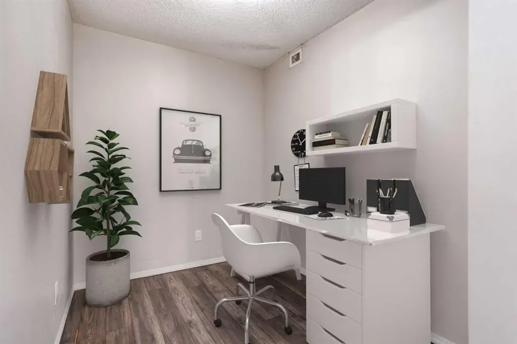 403 Mackenzie Way SW, #2108
