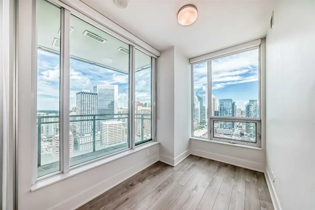 901 10 Avenue SW, #2706