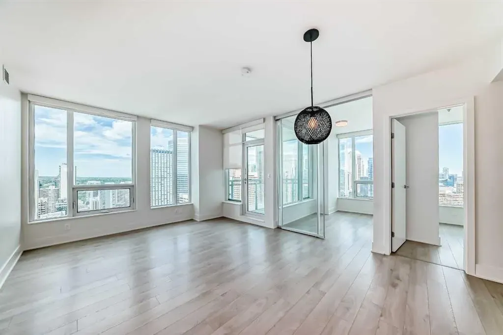 901 10 Avenue SW, #2706