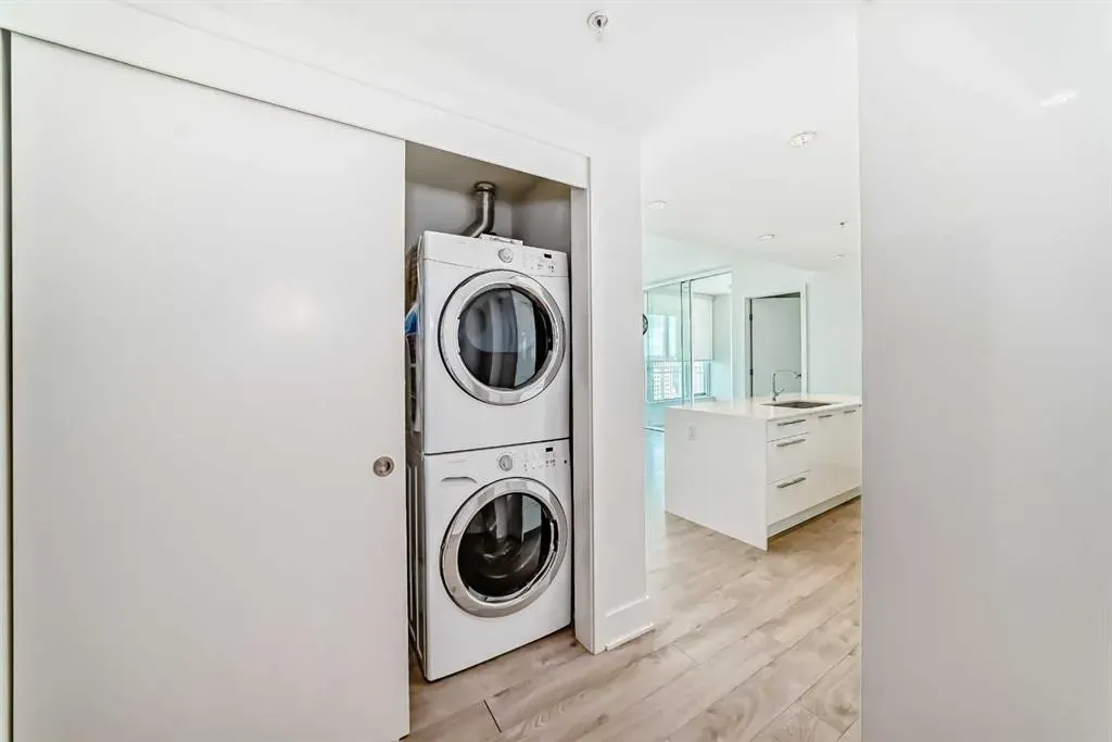 901 10 Avenue SW, #2706