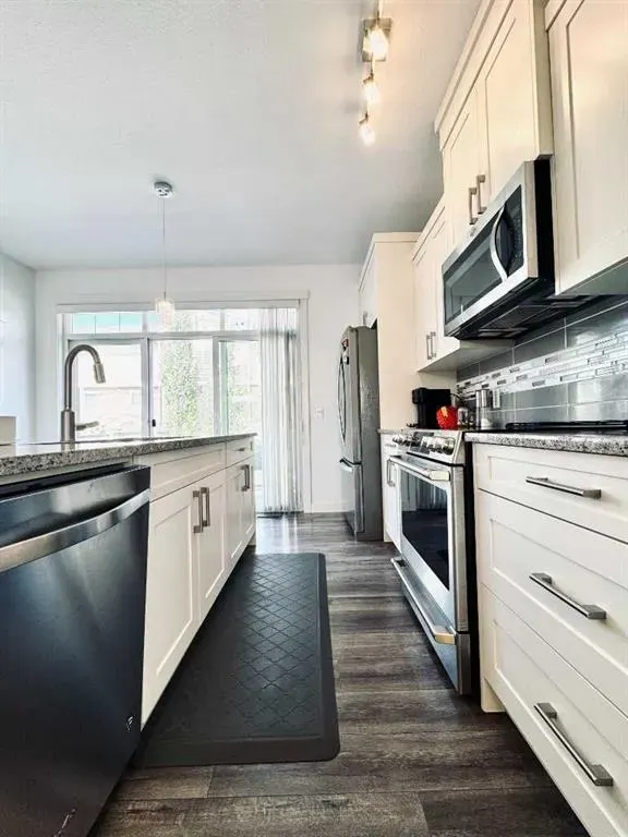641 Evanston Manor NW