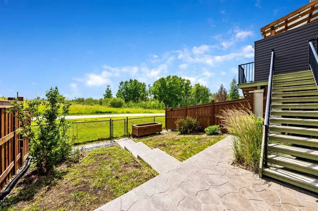 75 Fireside Crescent