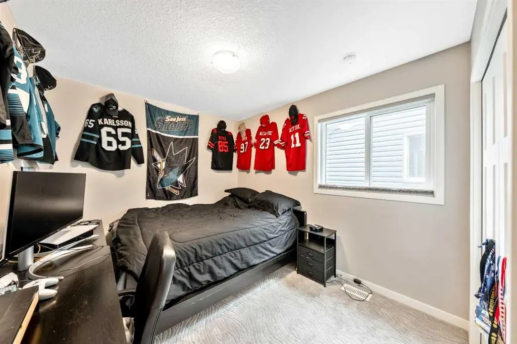 75 Fireside Crescent
