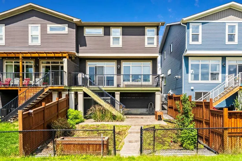 75 Fireside Crescent