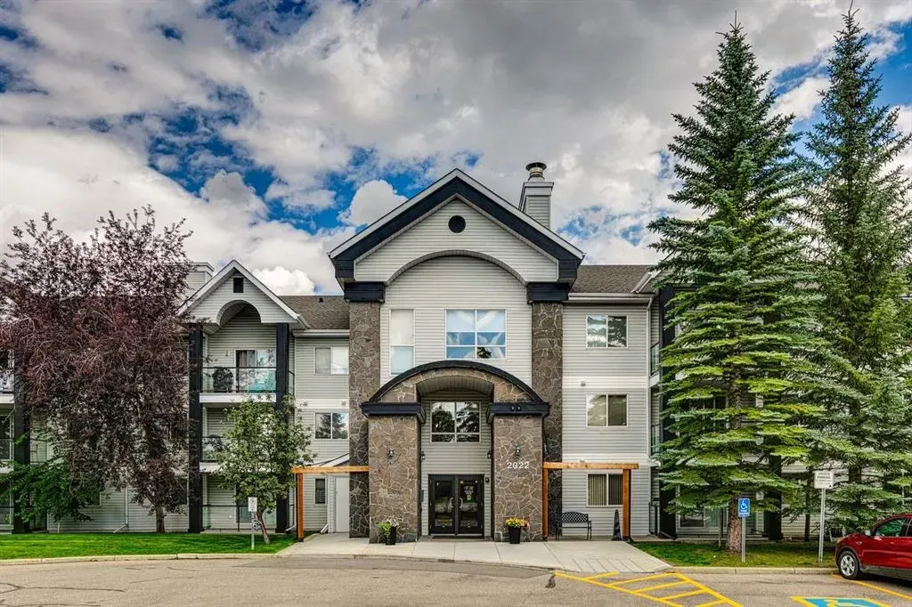 2022 Canyon Meadows Drive SE, #119