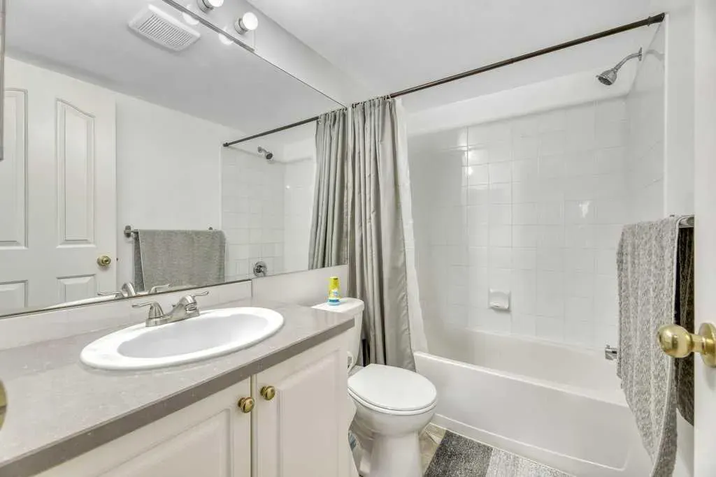 1000 Somervale Court SW, #1313