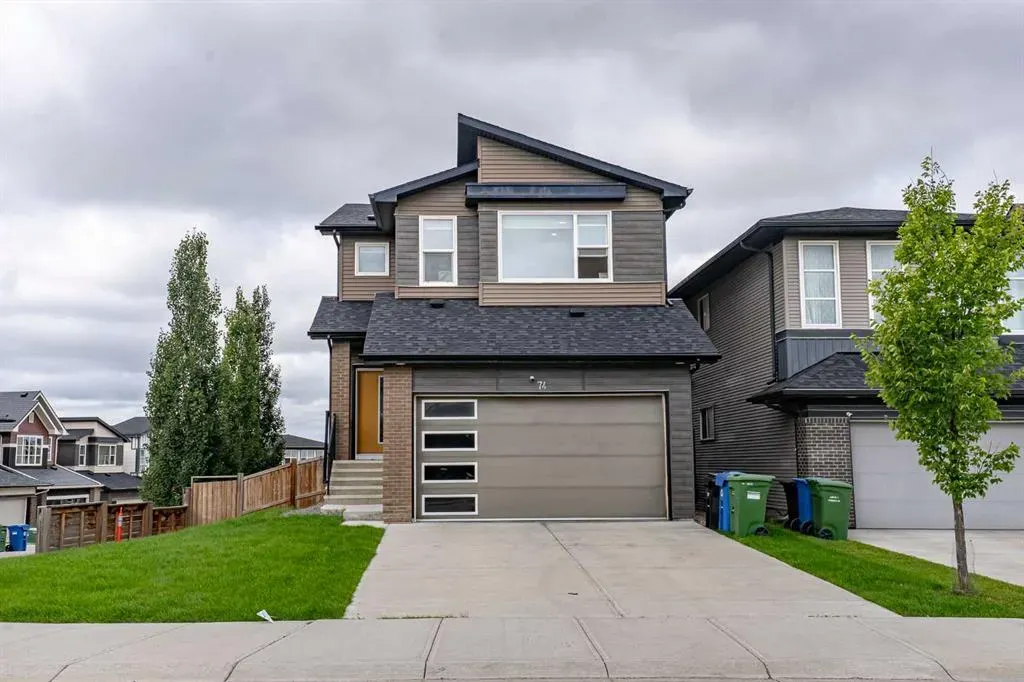 74 Carringvue Drive NW