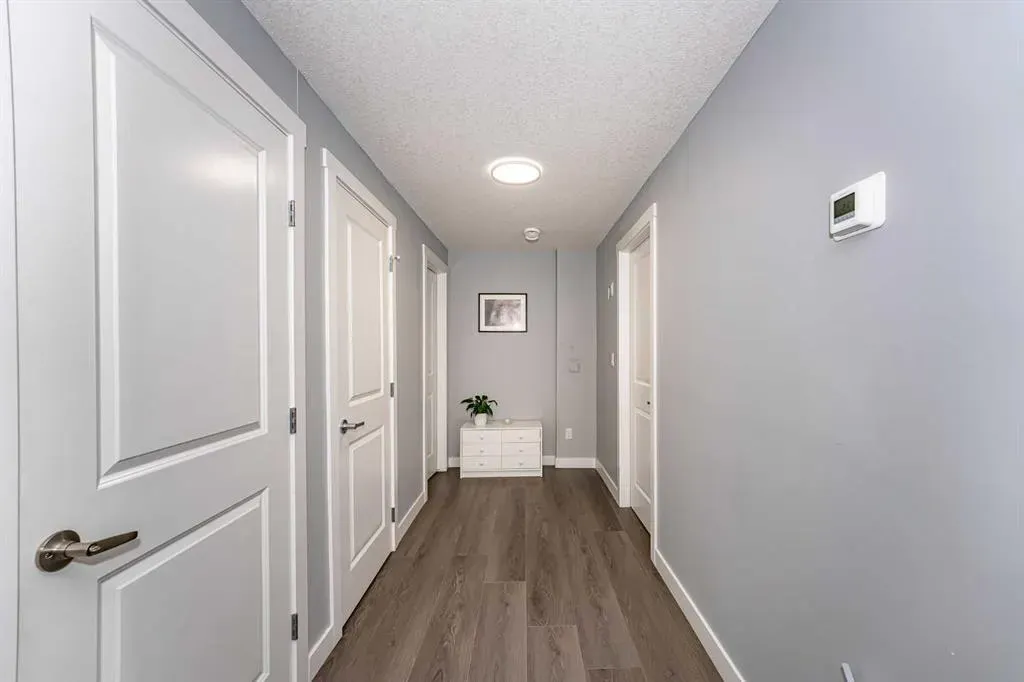 74 Carringvue Drive NW