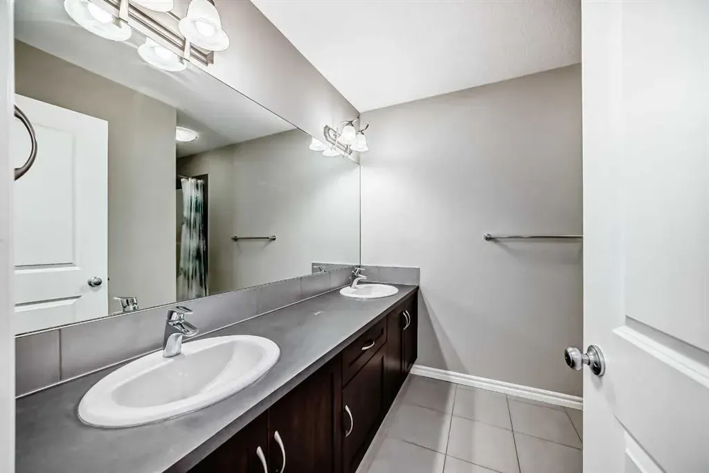 532 Evanston Link NW