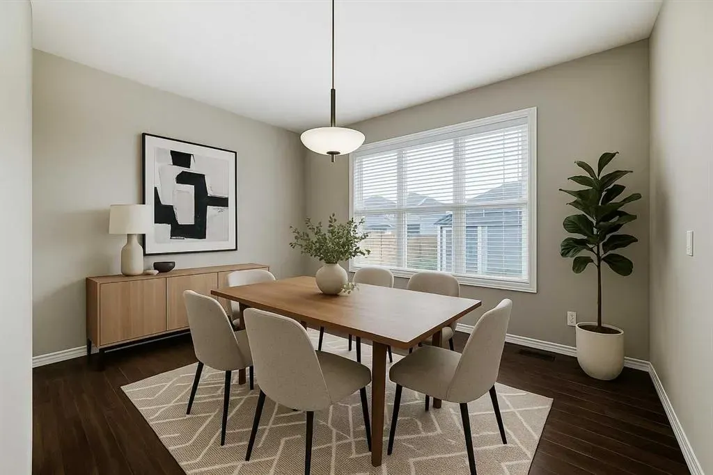 532 Evanston Link NW