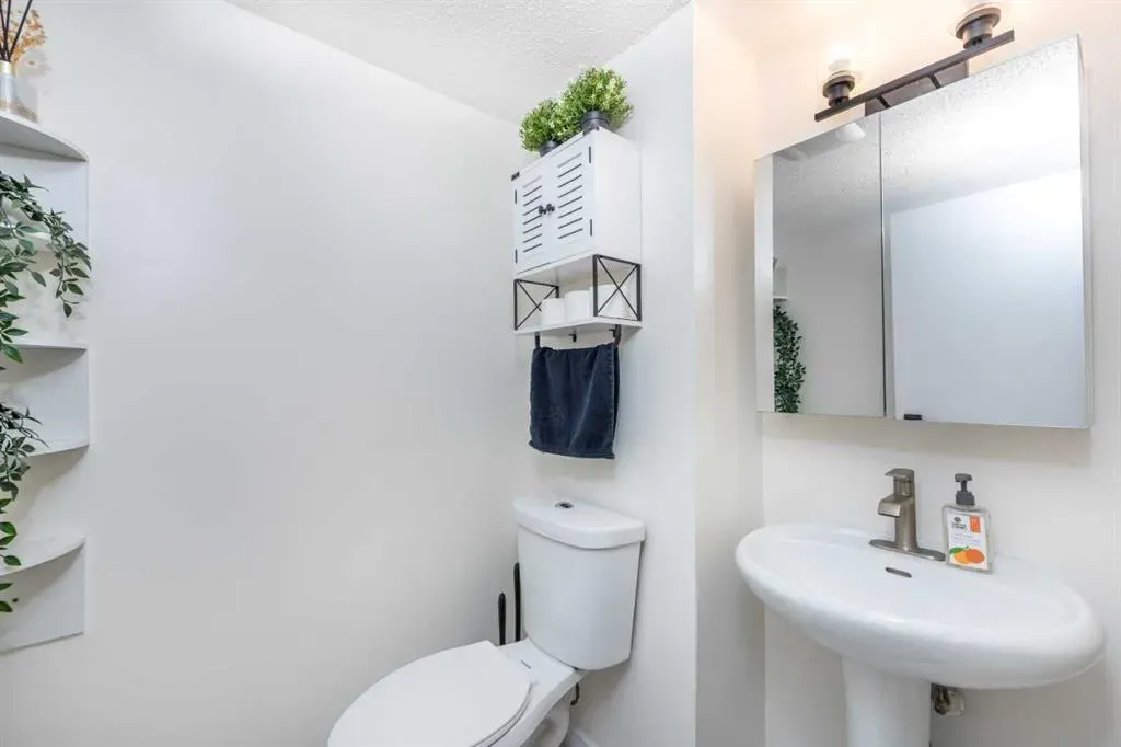 123 Queensland Drive SE, #43