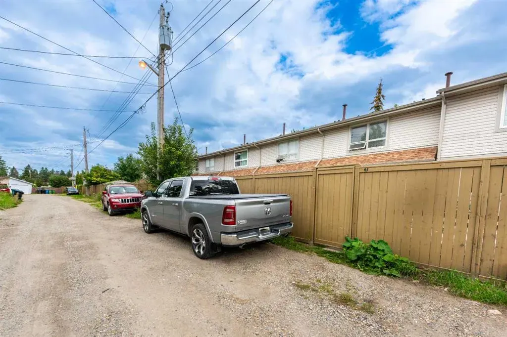 123 Queensland Drive SE, #43