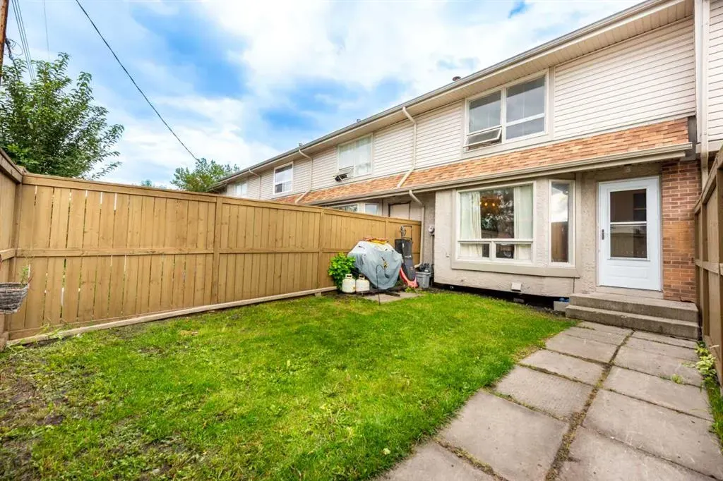 123 Queensland Drive SE, #43