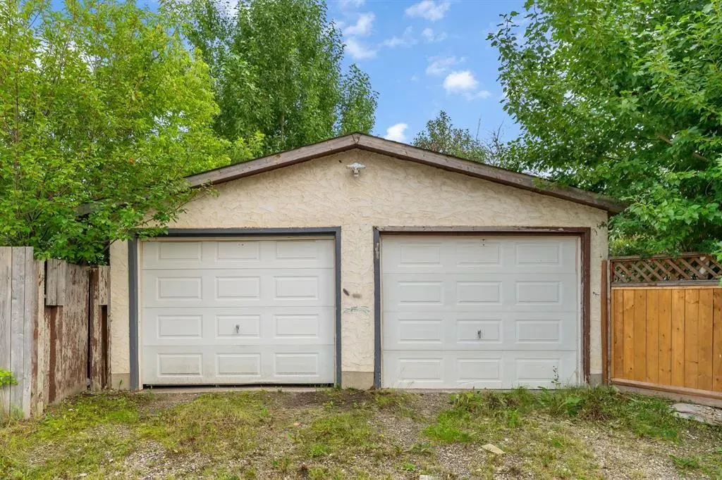 924 Pensdale Crescent SE