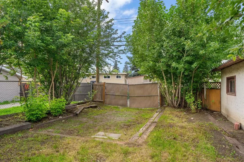 924 Pensdale Crescent SE