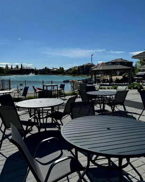 81 Arbour Lake View NW, #1112