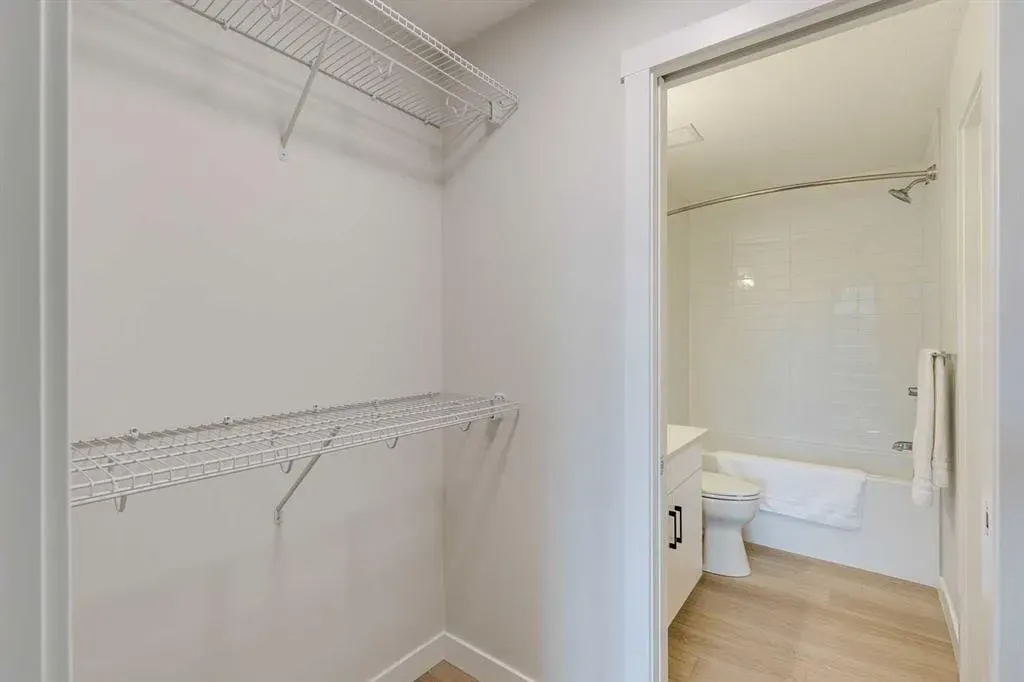 81 Arbour Lake View NW, #1112