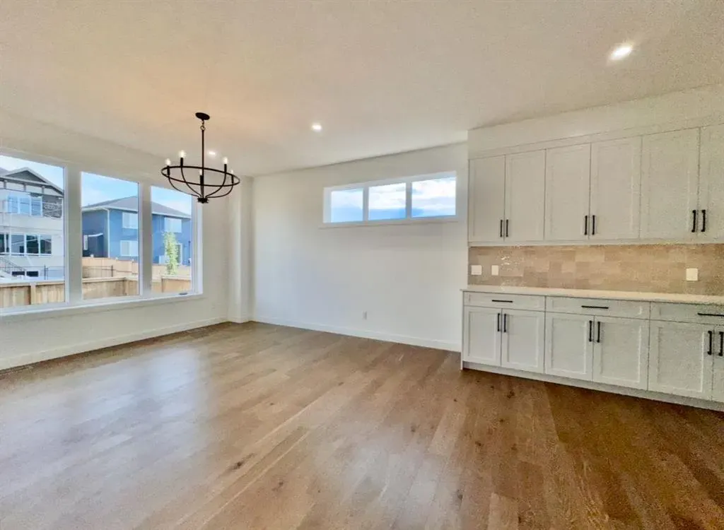 37 North Bridges Bay SW